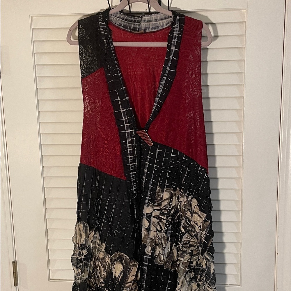 Lee Andersen Art To Wear Asymmetrical Red and Black Patchwork Cut Long Vest
